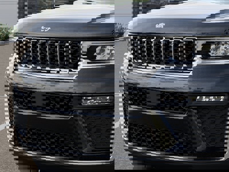 New 2026 Jeep Grand Cherokee Limited image 11