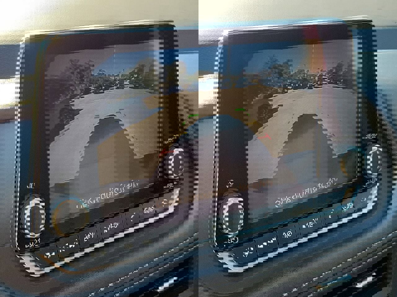 Used 2025 Nissan Rogue SV image 25