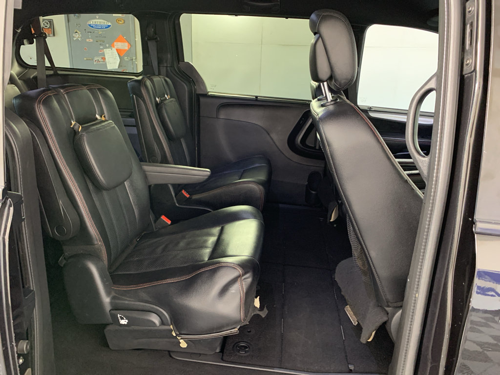Used 2020 Dodge Grand Caravan GT FWD image 31