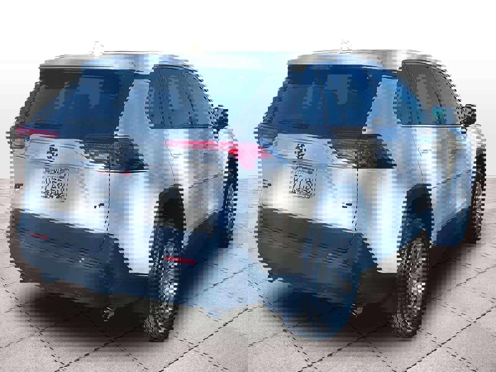 Used 2024 Toyota RAV4 LE image 14