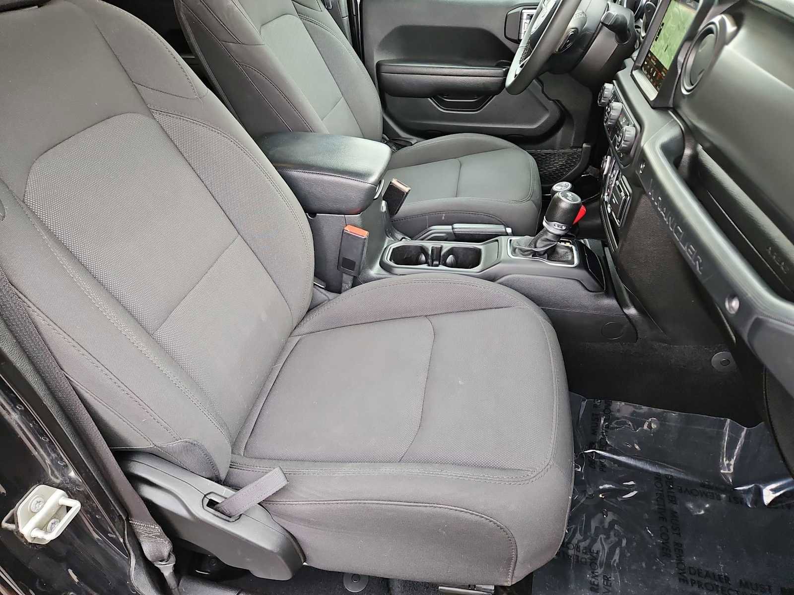 Used 2023 Jeep Wrangler Unlimited w/ Sun & Screen Package image 20