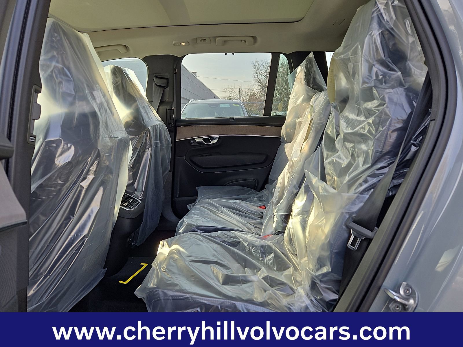 New 2026 Volvo XC90 B6 Ultra w/ Protection Package image 7