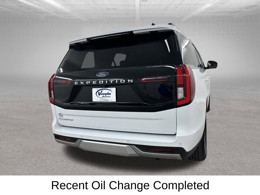 Used 2025 Ford Expedition Platinum AWD/4WD image 12