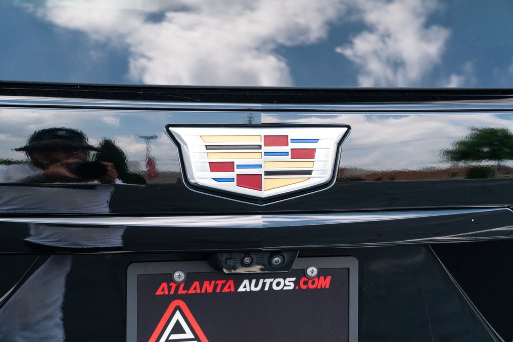 Used 2025 Cadillac Escalade ESV V AWD/4WD image 17