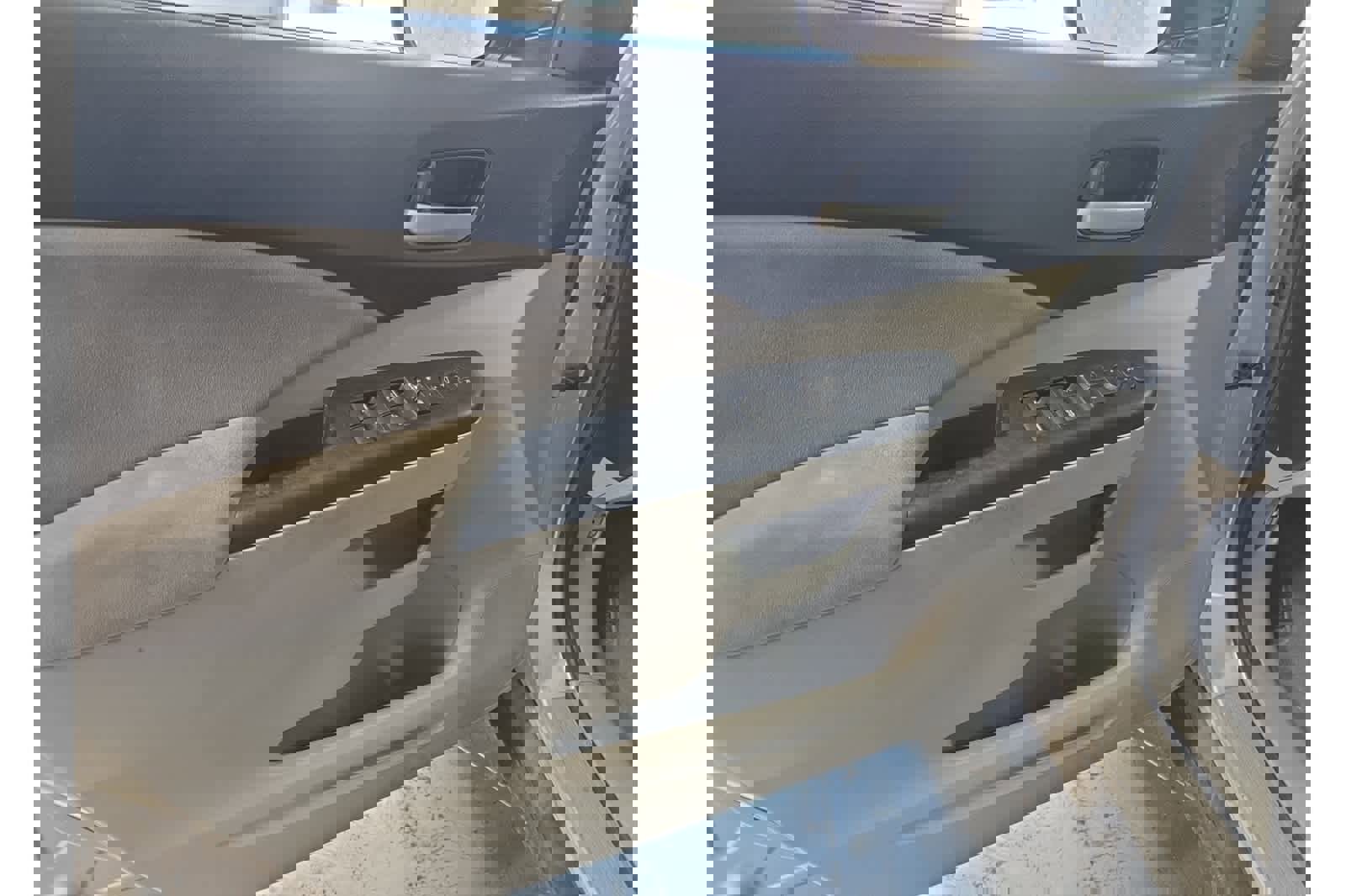 Used 2012 Honda CR-V EX image 16