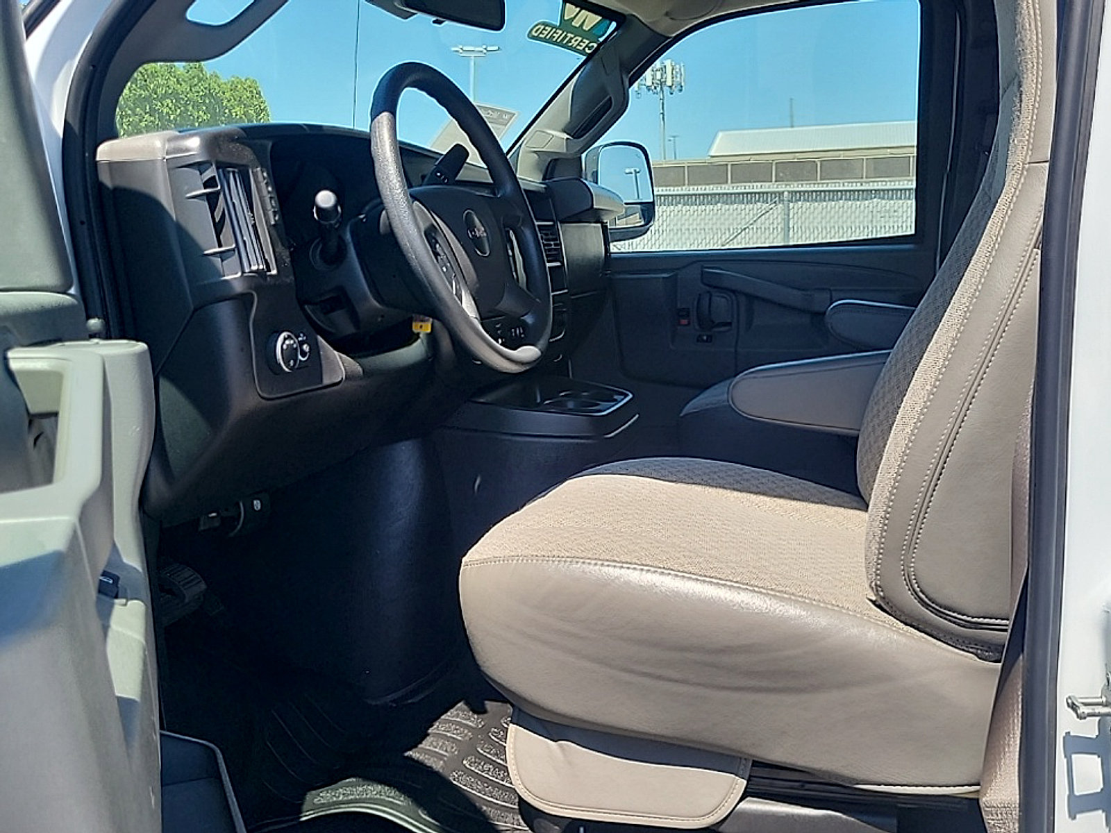 Used 2025 GMC Savana 3500 LT w/ LT Preferred Equipment Group RWD image 12