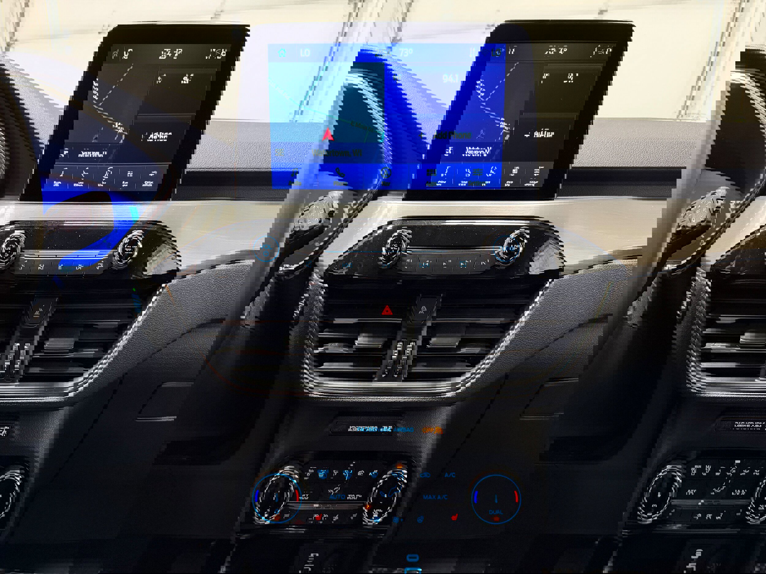 Certified 2022 Ford Escape Titanium image 20