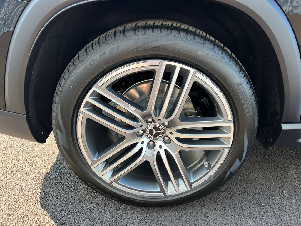 New 2026 Mercedes-Benz GLS 450 4MATIC image 35