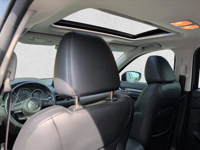 Used 2017 MAZDA CX-5 Touring w/ Preferred Equipment Package FWD image 13