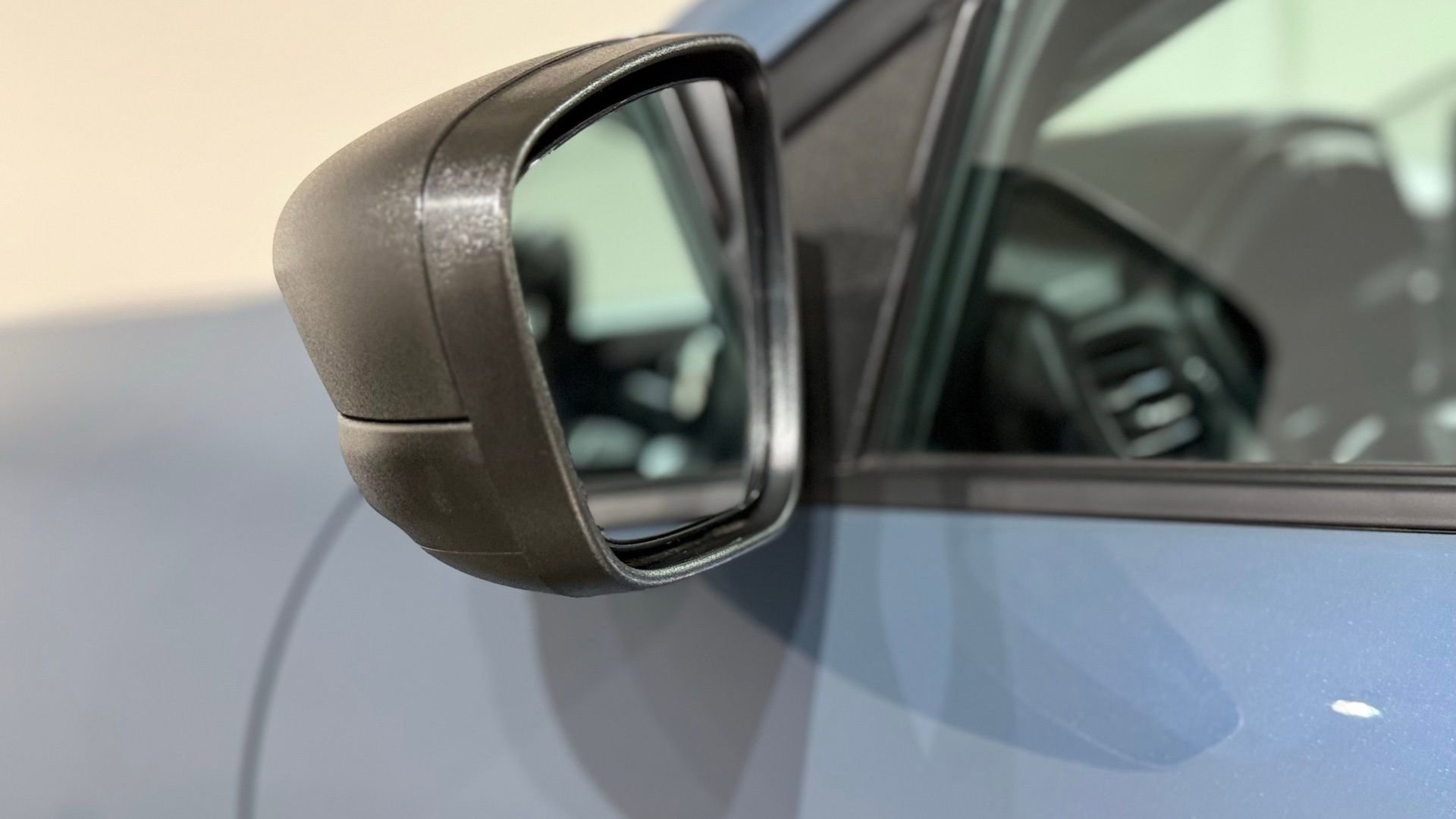 Used 2025 Ford Escape Active image 17