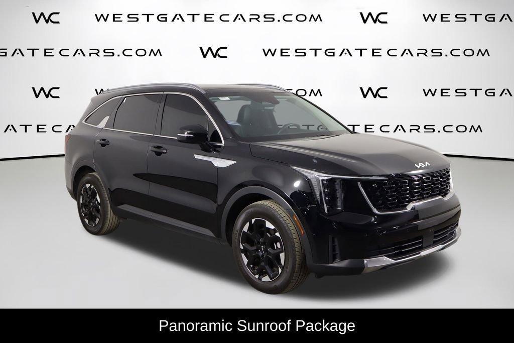 Used 2025 Kia Sorento S w/ Panoramic Sunroof Package image 4