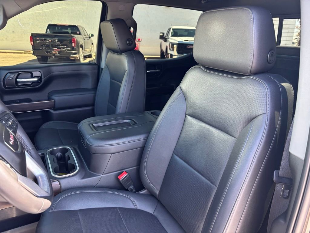 Used 2022 GMC Sierra 1500 SLT w/ SLT Premium Plus Package AWD/4WD image 17