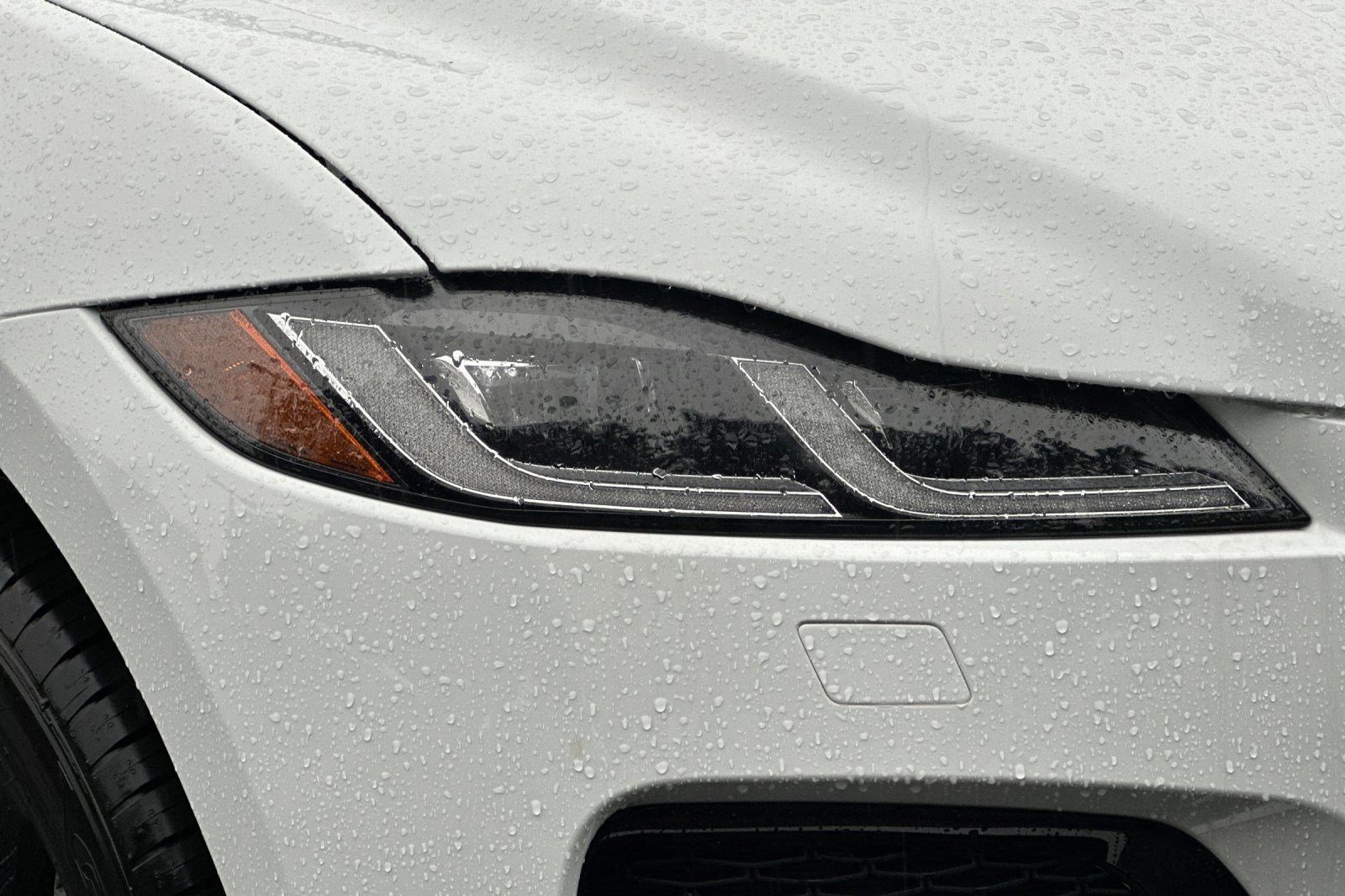 New 2026 Jaguar F-PACE R-Dynamic S image 10