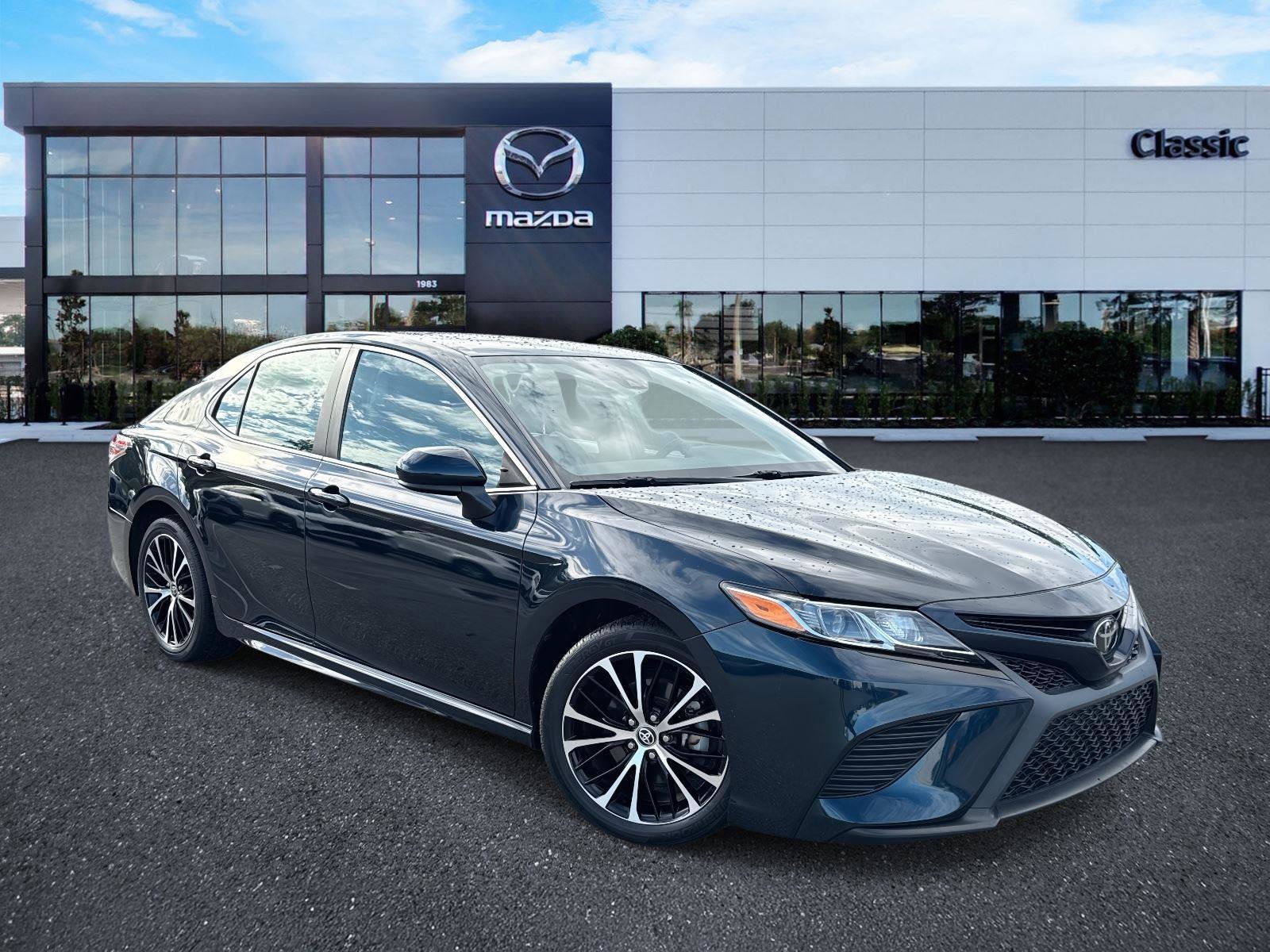 Used 2020 Toyota Camry SE