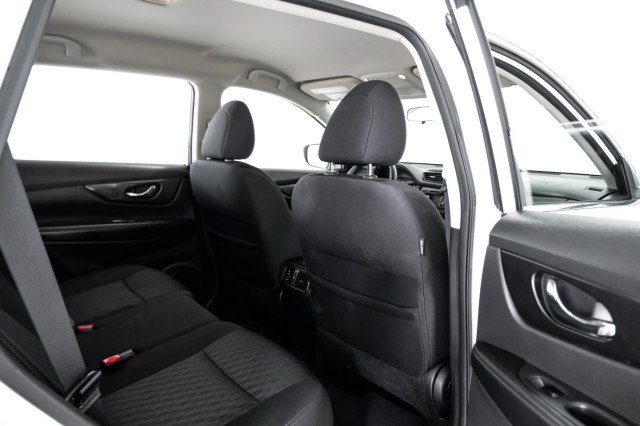 Used 2017 Nissan Rogue S FWD image 28