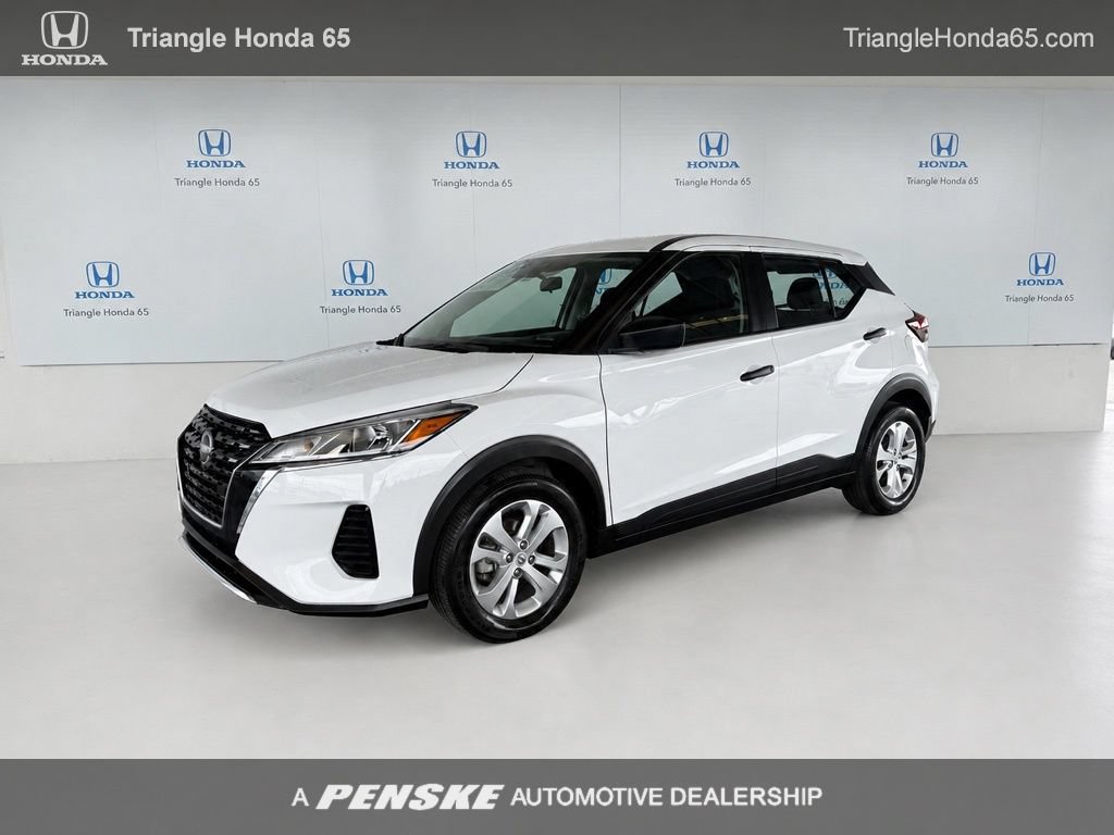 Used 2022 Nissan Kicks S