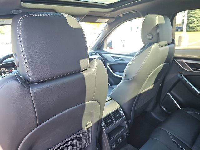 Used 2024 Jaguar F-PACE R-Dynamic S AWD/4WD image 24