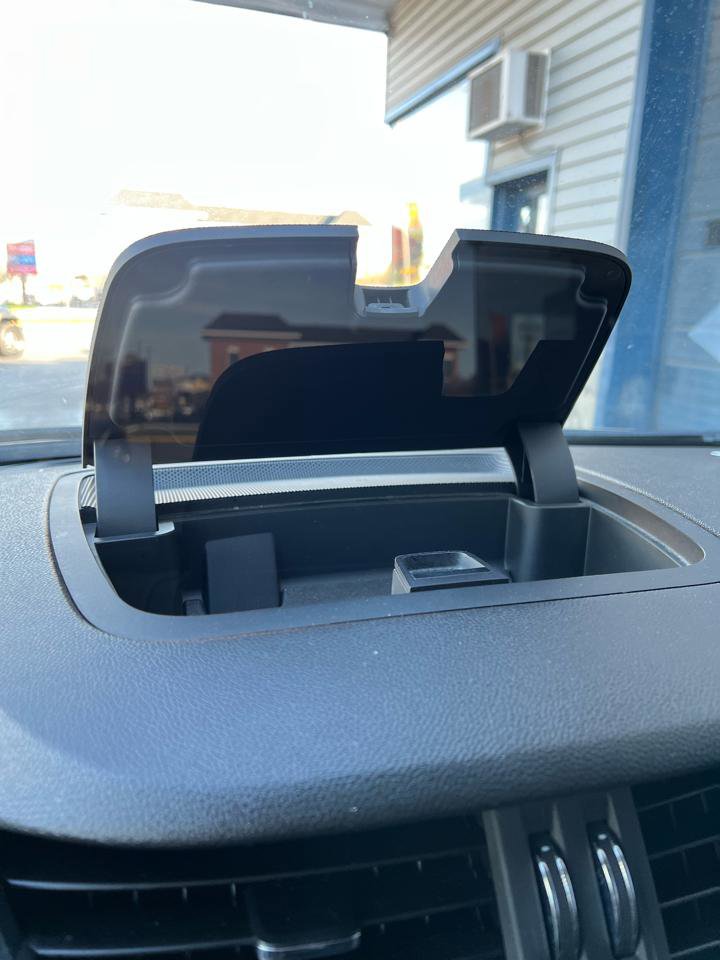 Used 2017 Chevrolet Traverse Premier FWD image 20