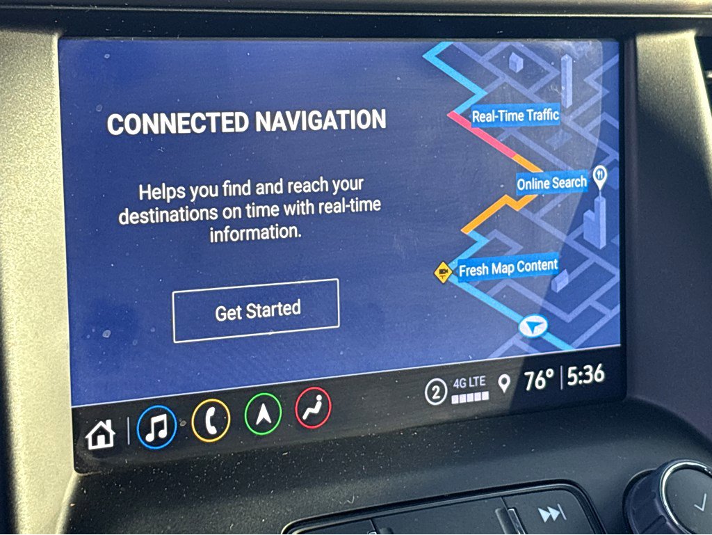 Used 2023 GMC Acadia AT4 w/ Technology Package image 10