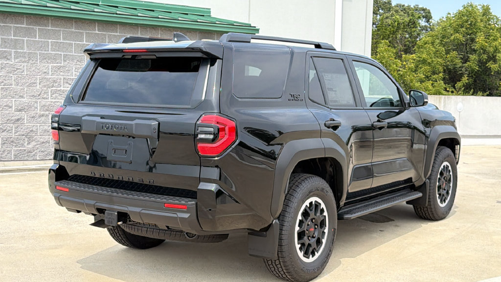 New 2026 Toyota 4Runner TRD Off-Road AWD/4WD image 4