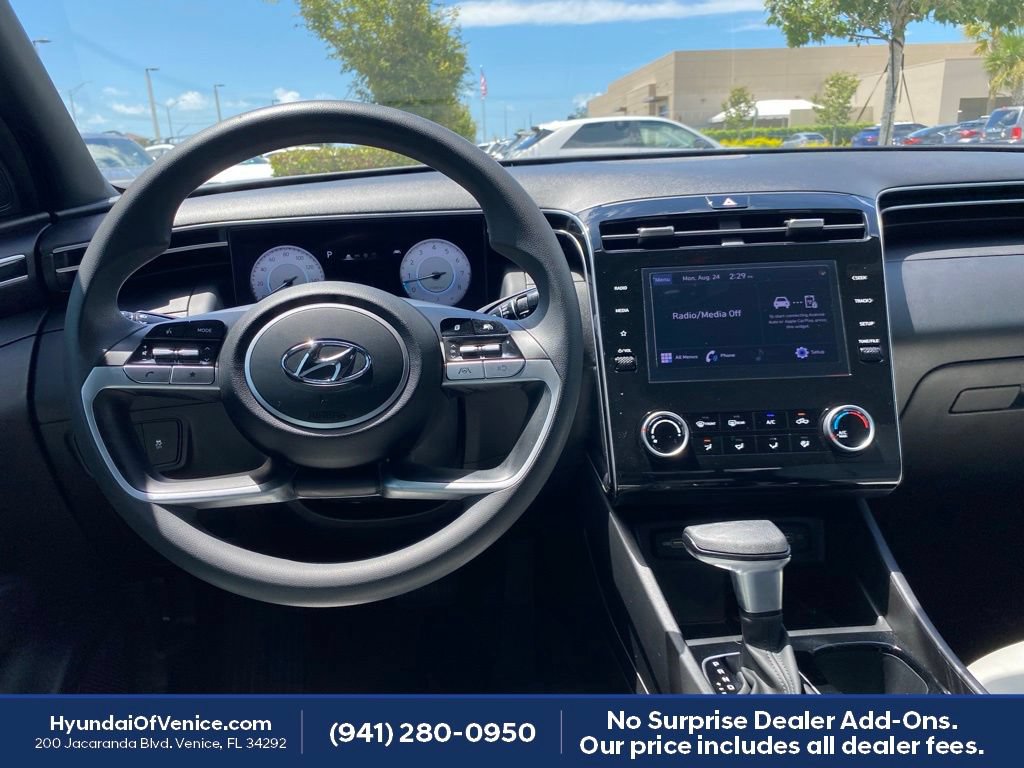 Certified 2022 Hyundai Santa Cruz SEL w/ Activity Package FWD image 3
