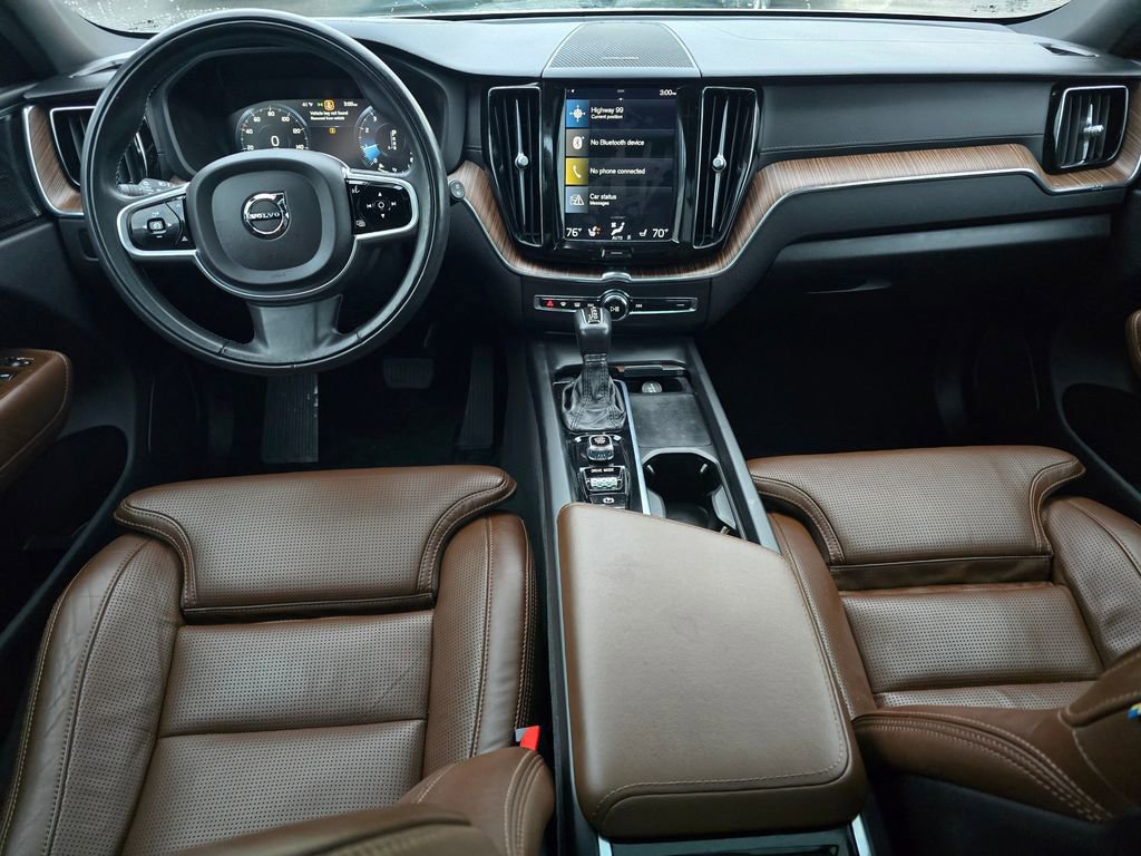 Used 2021 Volvo XC60 T5 Inscription w/ Advanced Package image 19