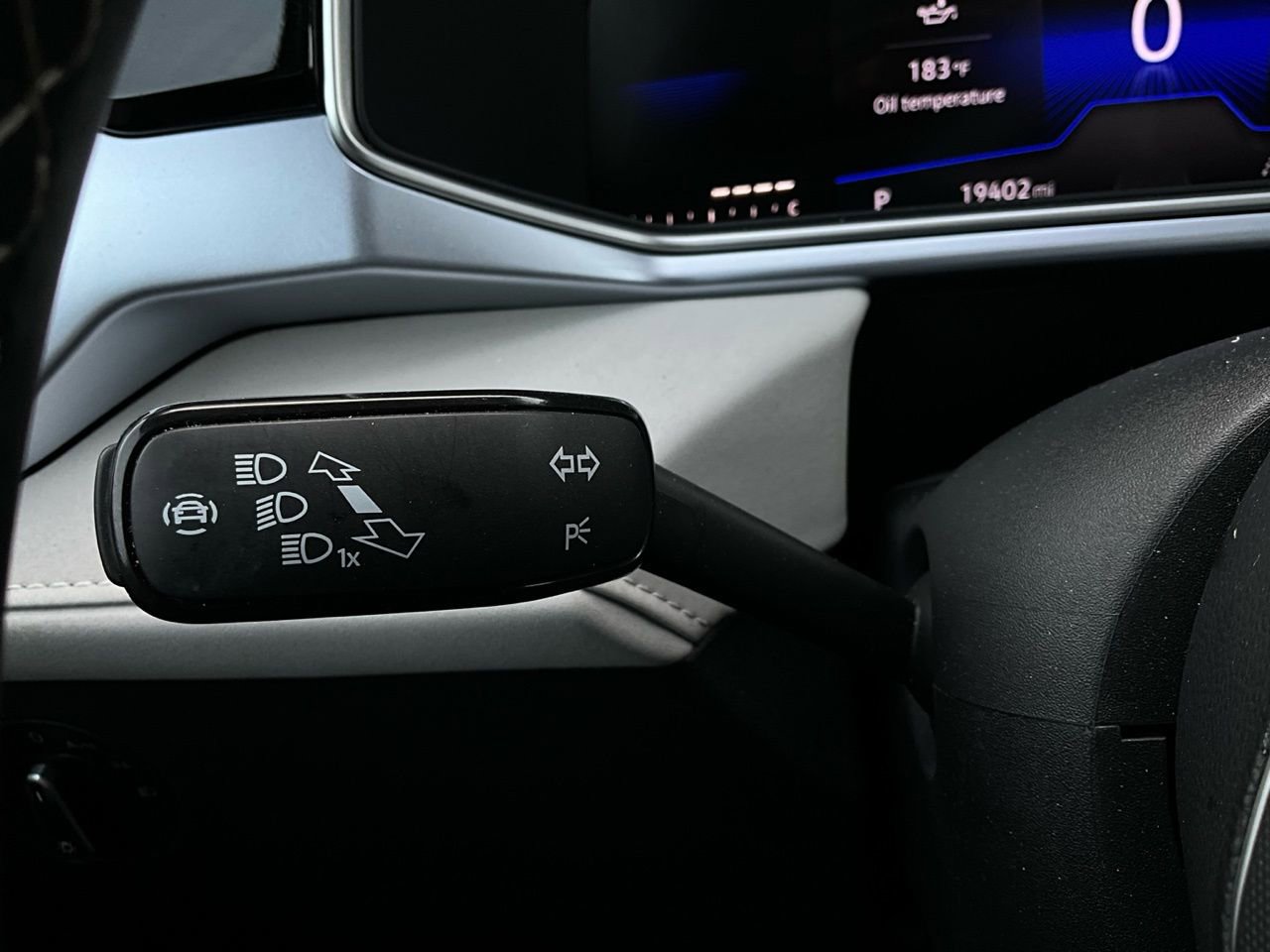 Used 2025 Volkswagen Taos SE image 37