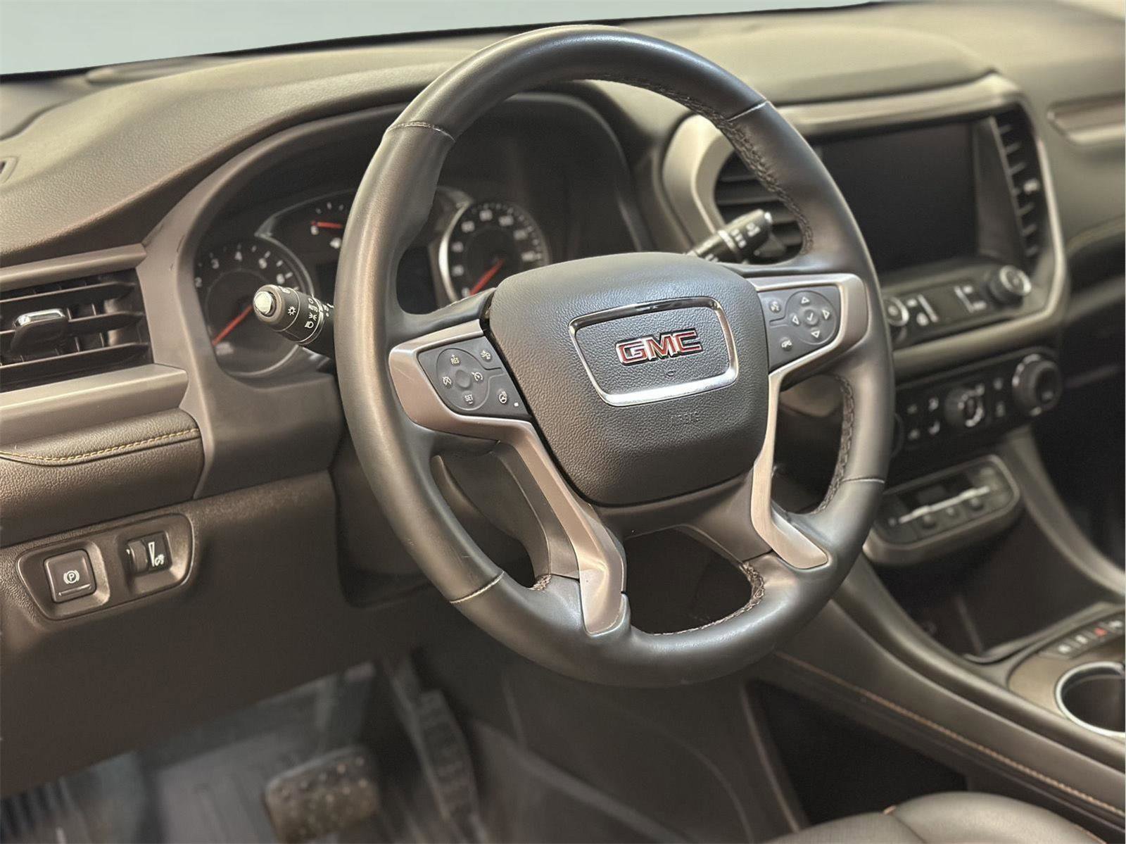 Certified 2023 GMC Acadia AT4 w/ Preferred Package image 17
