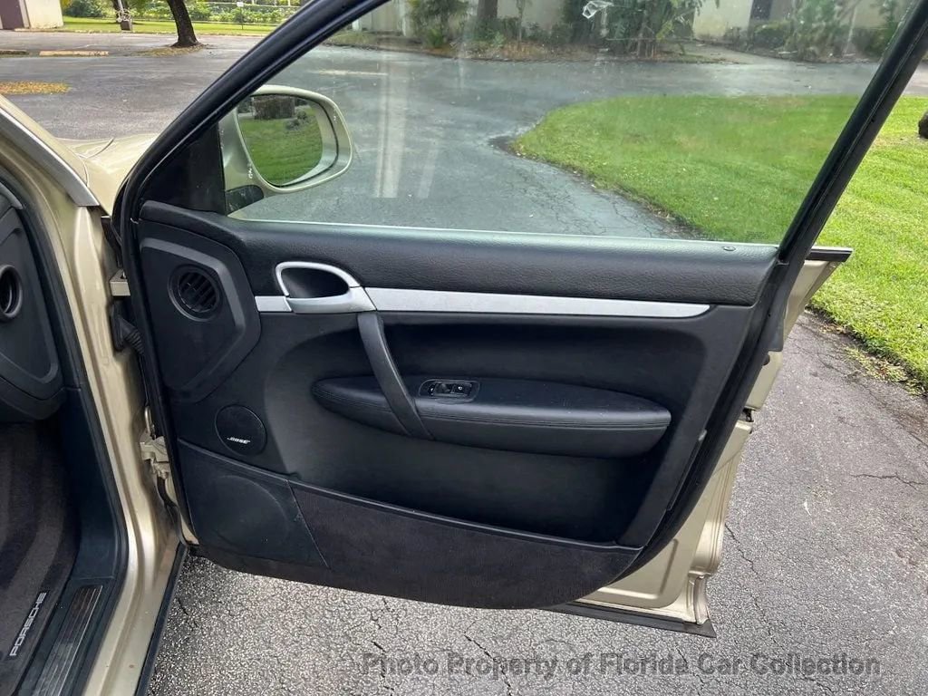 Used 2005 Porsche Cayenne S image 24