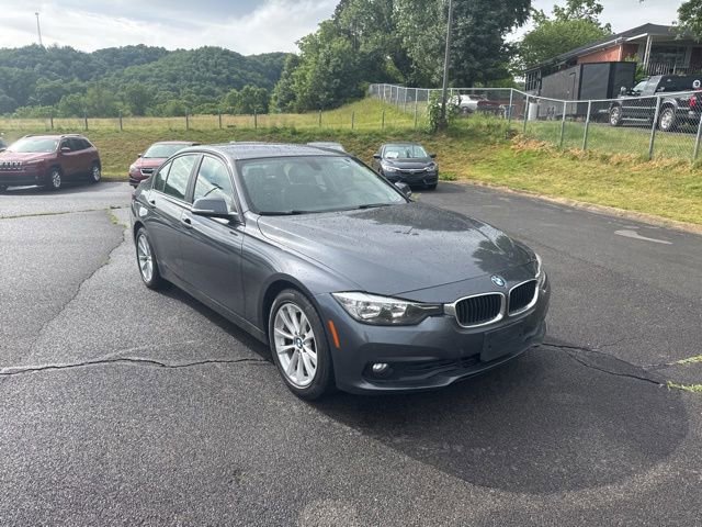Used 2016 BMW 320i xDrive Sedan AWD/4WD image 2