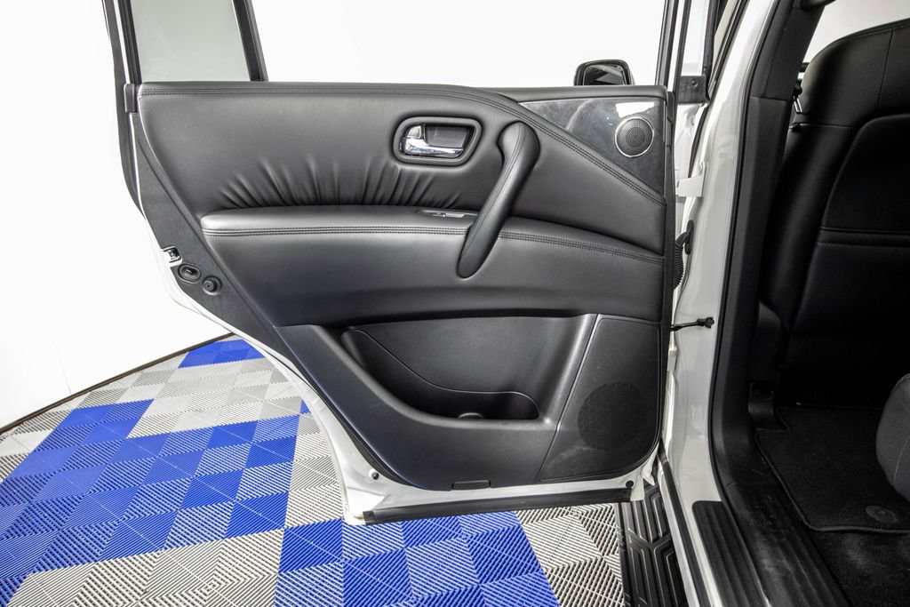 Used 2023 Nissan Armada SL w/ Midnight Edition Package RWD image 16