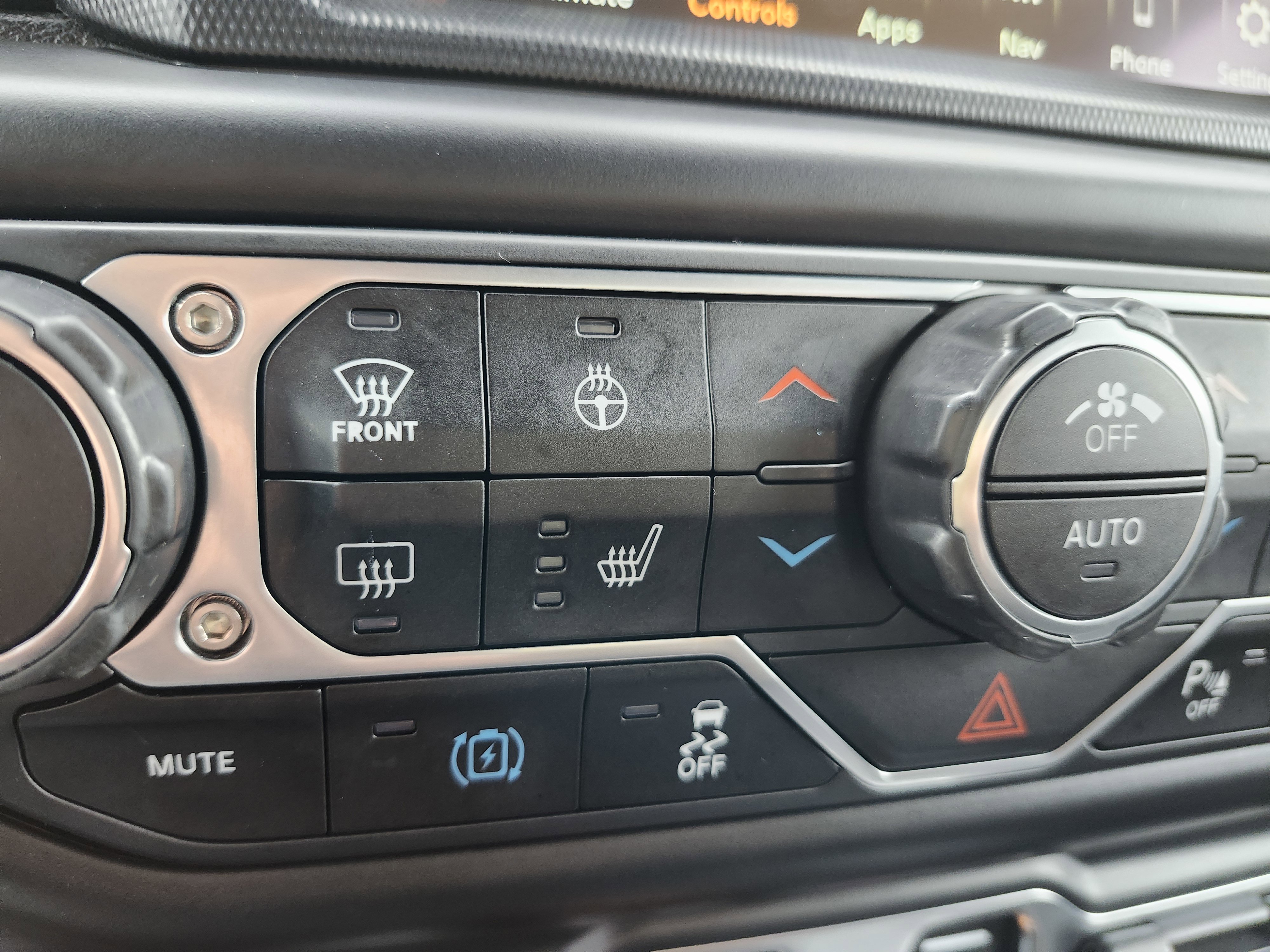 Used 2022 Jeep Wrangler Unlimited Sahara image 8