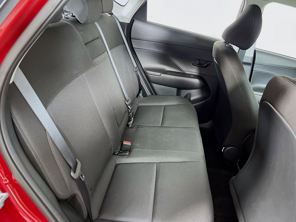 Certified 2025 Hyundai Kona SE image 27