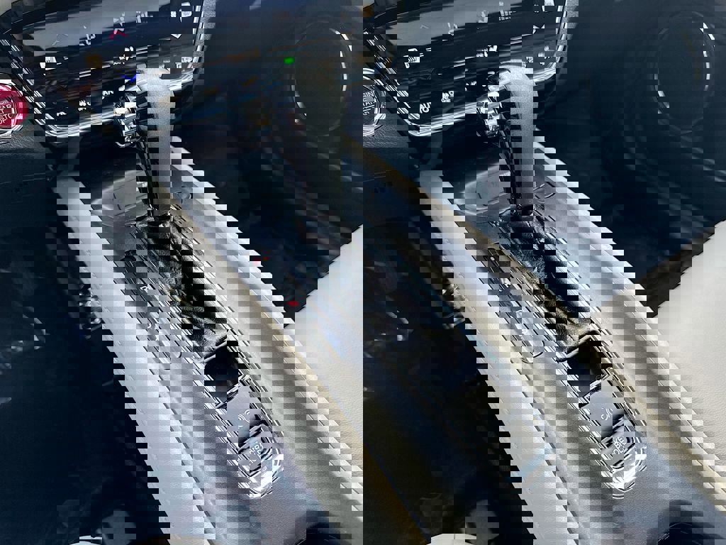 Used 2018 Honda HR-V EX-L image 29