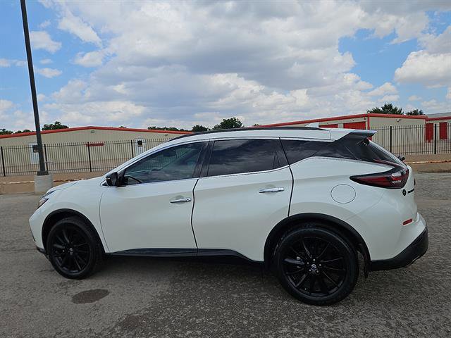 Used 2023 Nissan Murano SV w/ SV Midnight Edition Package FWD image 2