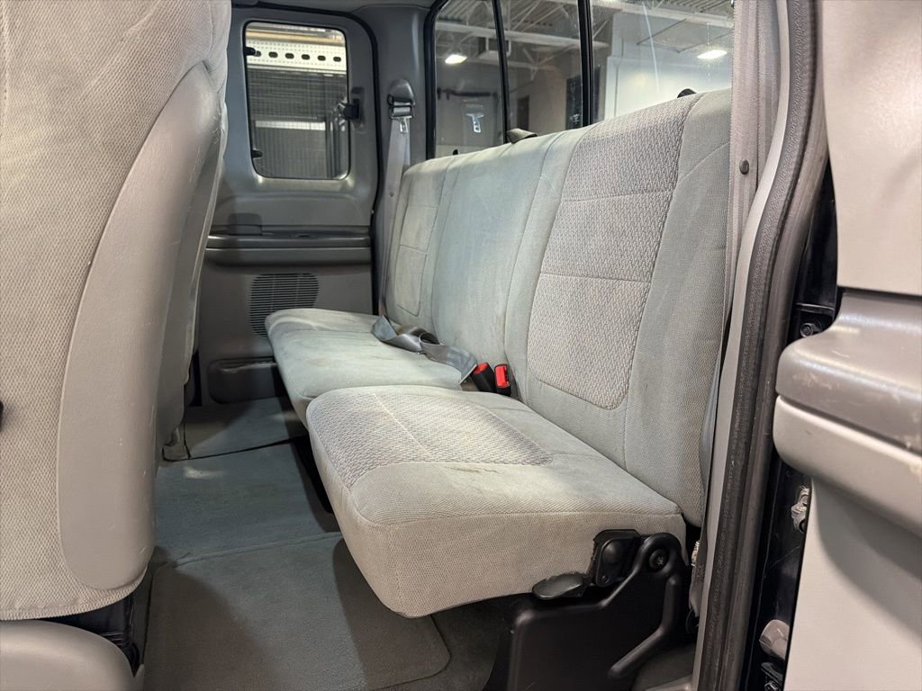 Used 2003 Ford F250 XL image 8
