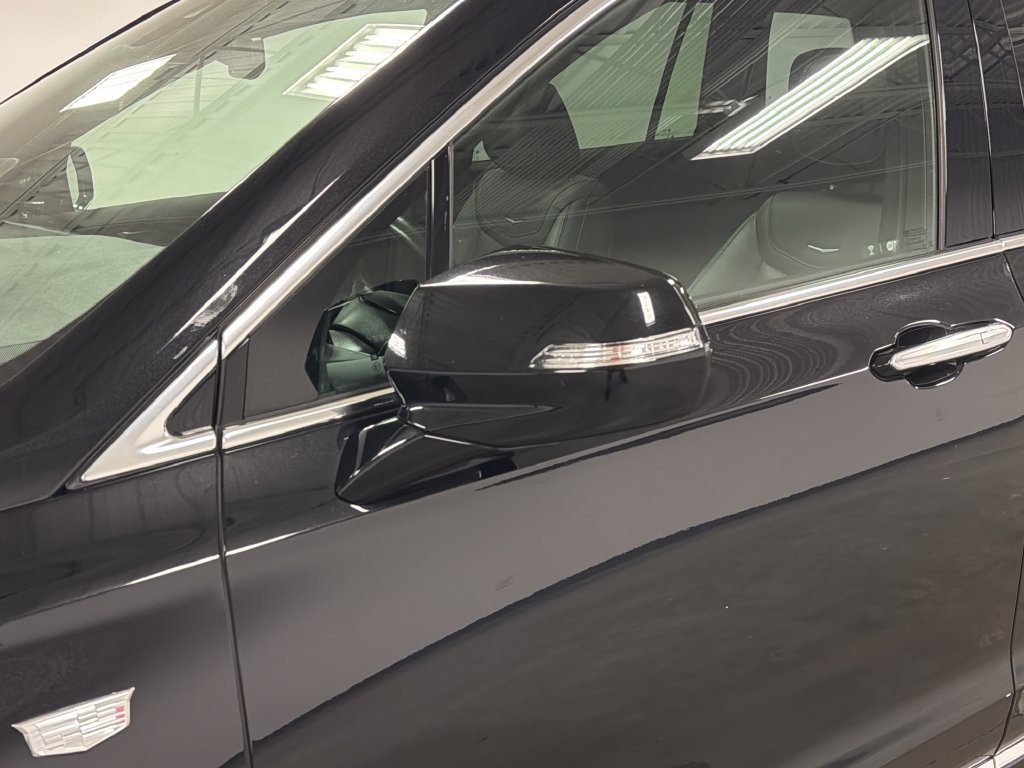 Used 2023 Cadillac XT6 Premium Luxury FWD image 11