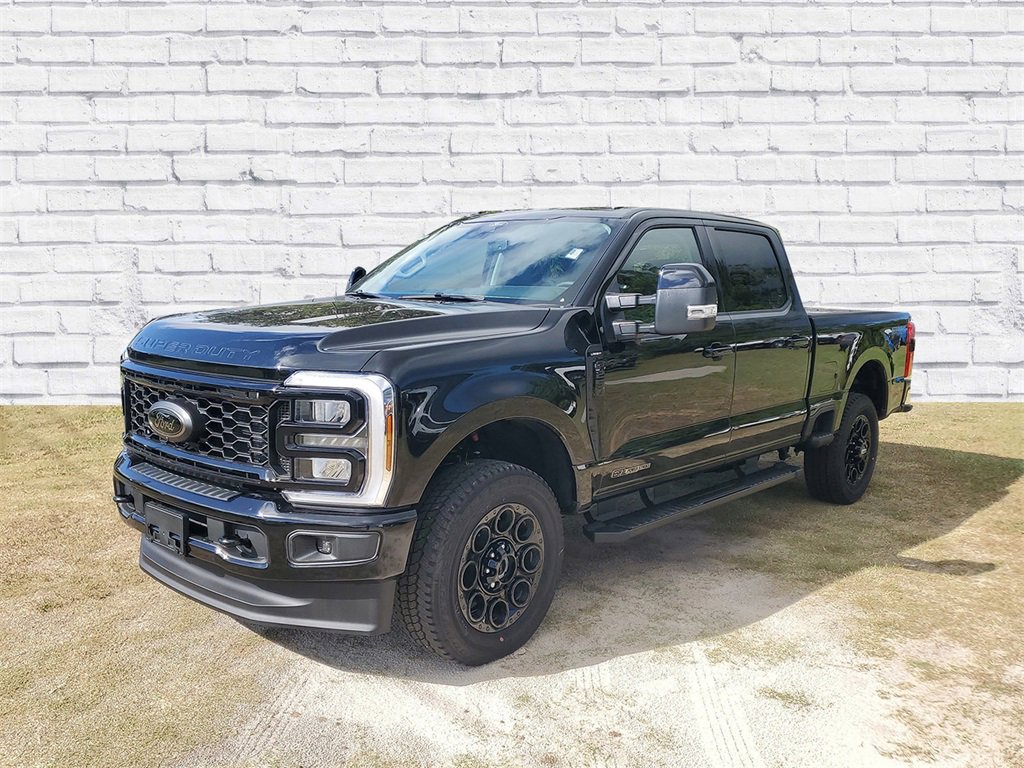 New 2026 Ford F250 Lariat w/ Black Appearance Package image 4