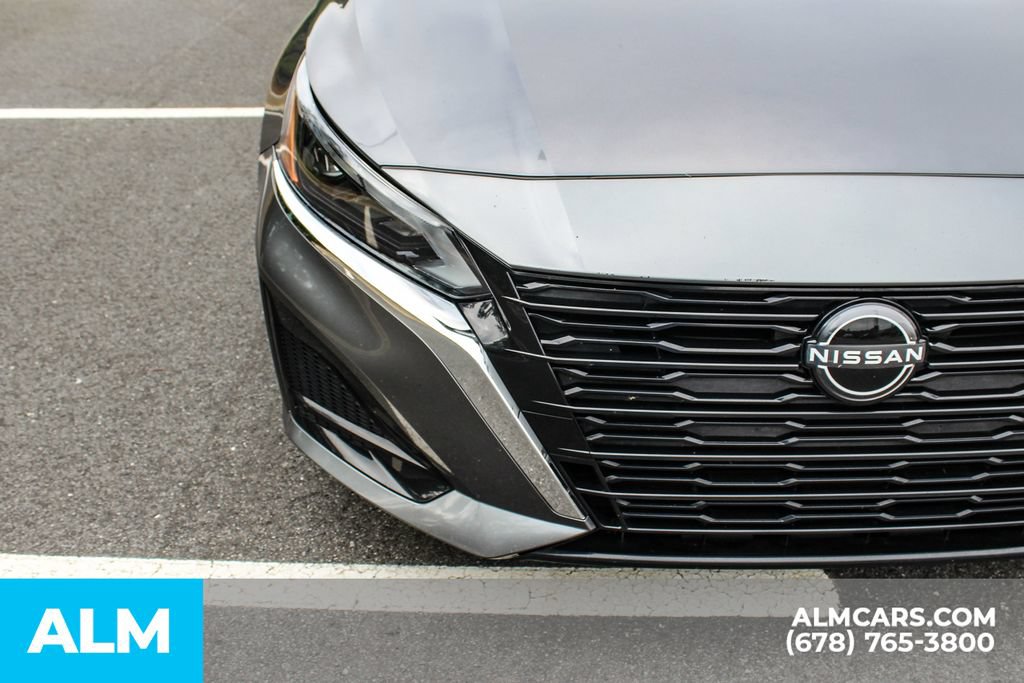 Used 2024 Nissan Altima 2.5 SV FWD image 11