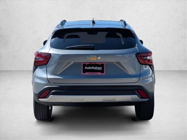New 2026 Chevrolet Trax LT w/ Driver Confidence Package FWD image 8