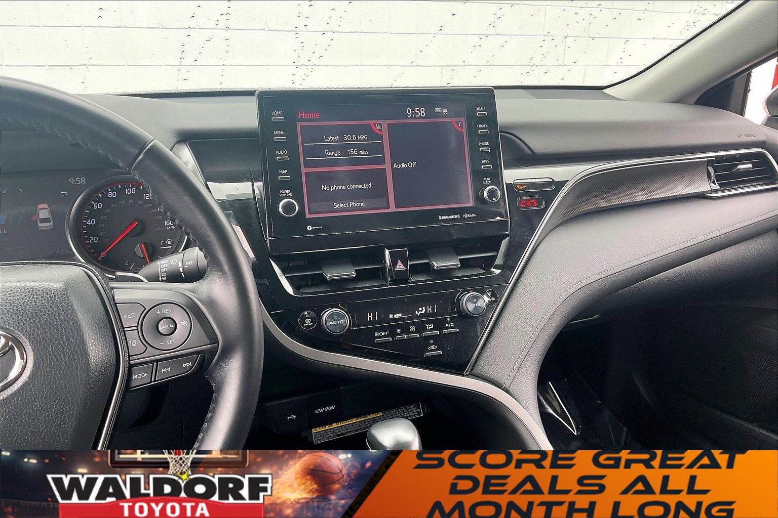 Used 2021 Toyota Camry XSE image 7