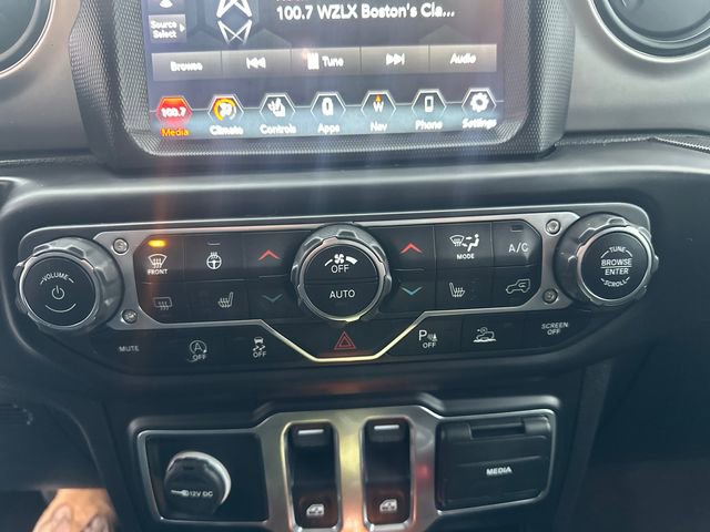 Used 2021 Jeep Wrangler Sport image 29