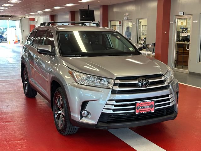 Certified 2019 Toyota Highlander Plus AWD/4WD image 9