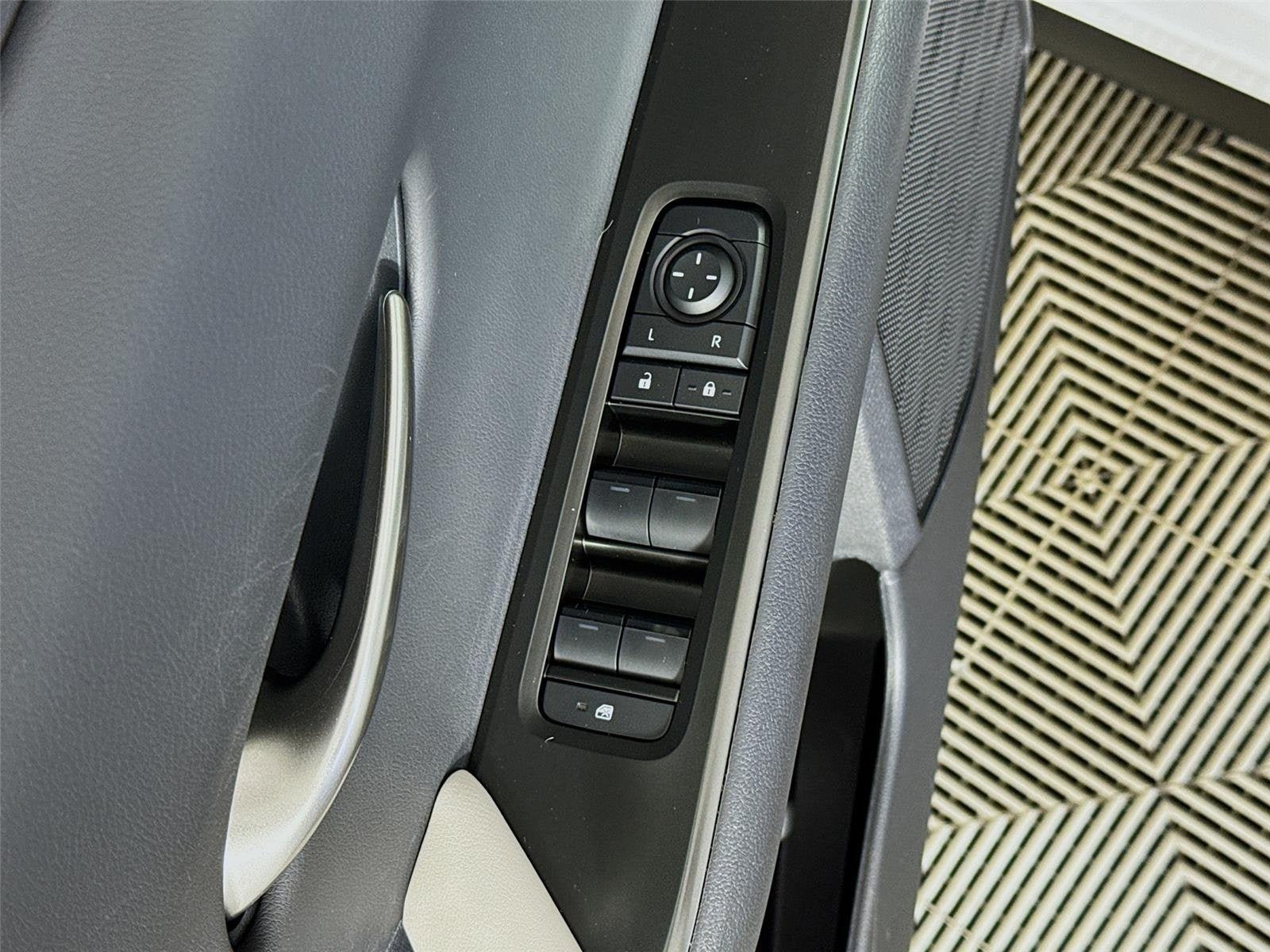 Used 2025 Lexus UX 300h AWD w/ Cold Area Package image 19