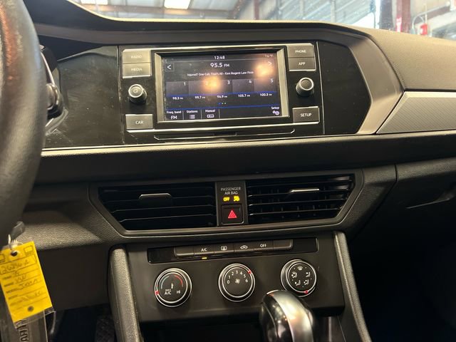 Used 2019 Volkswagen Jetta S image 24