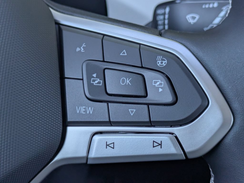 New 2026 Volkswagen Taos S FWD image 24