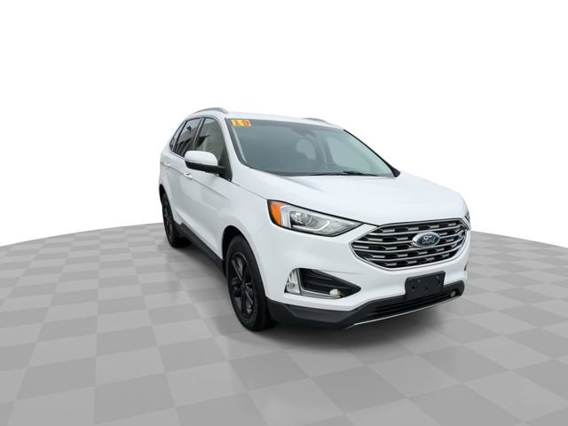 Used 2019 Ford Edge SEL w/ Cold Weather Package image 2