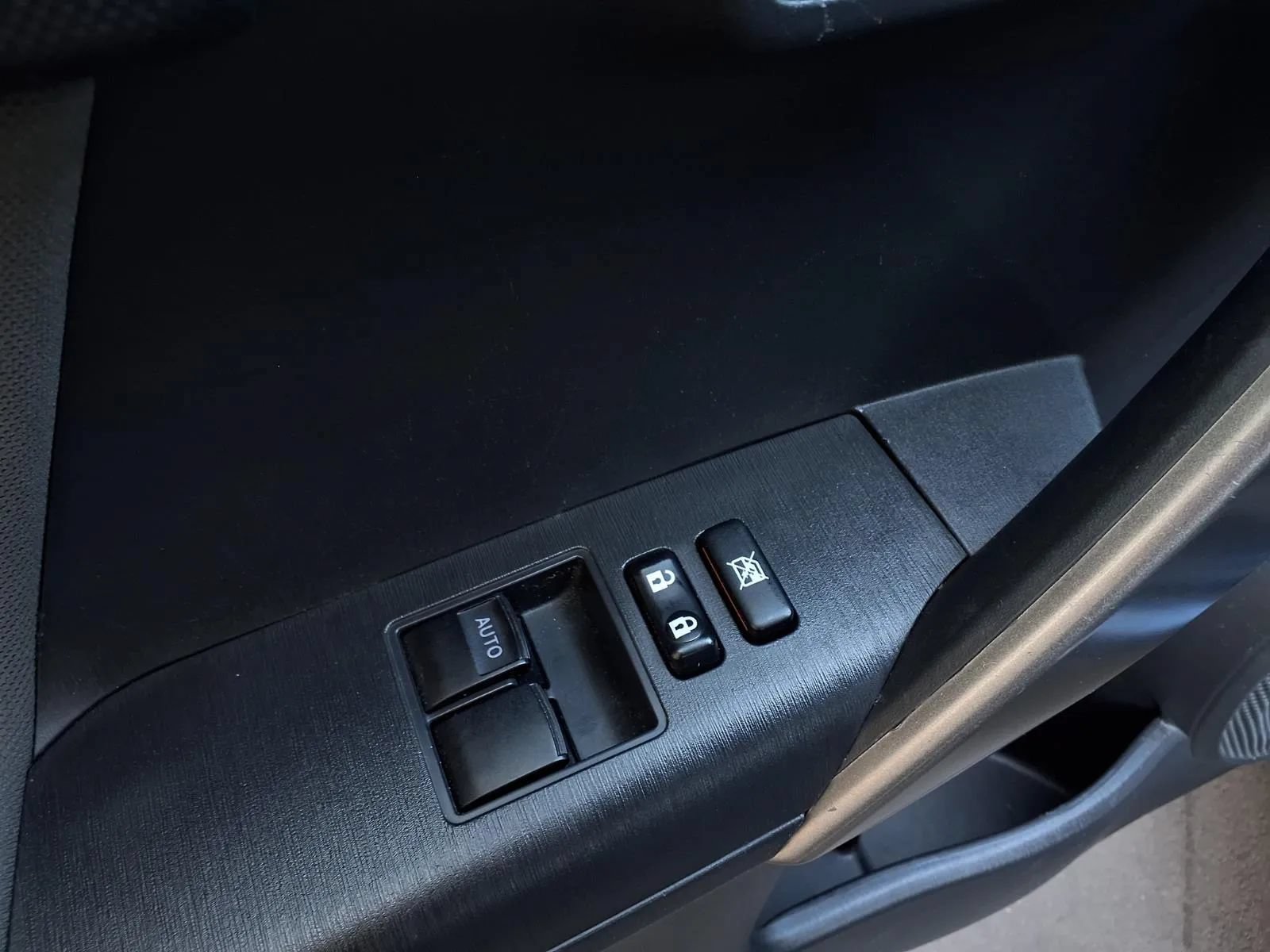 Used 2013 Scion tC FWD image 16