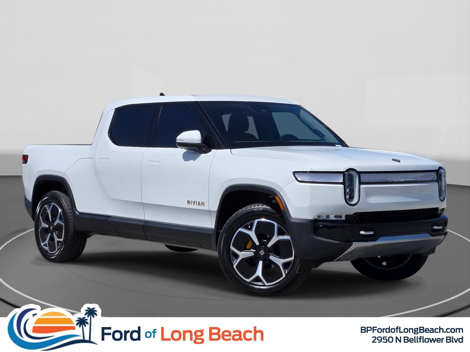 Used 2022 Rivian R1T Adventure AWD/4WD image 1