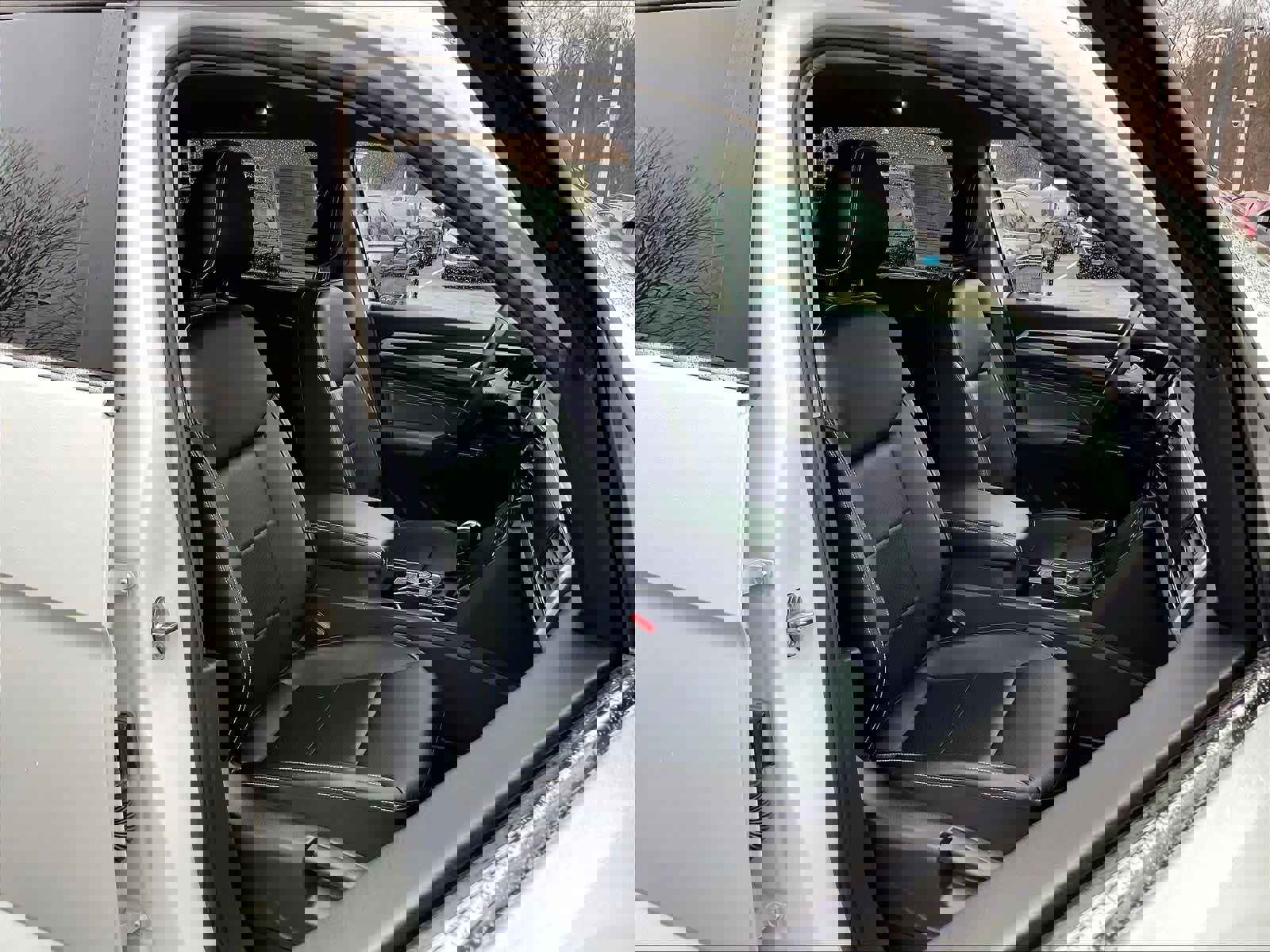 Used 2023 Volkswagen Atlas SE image 11